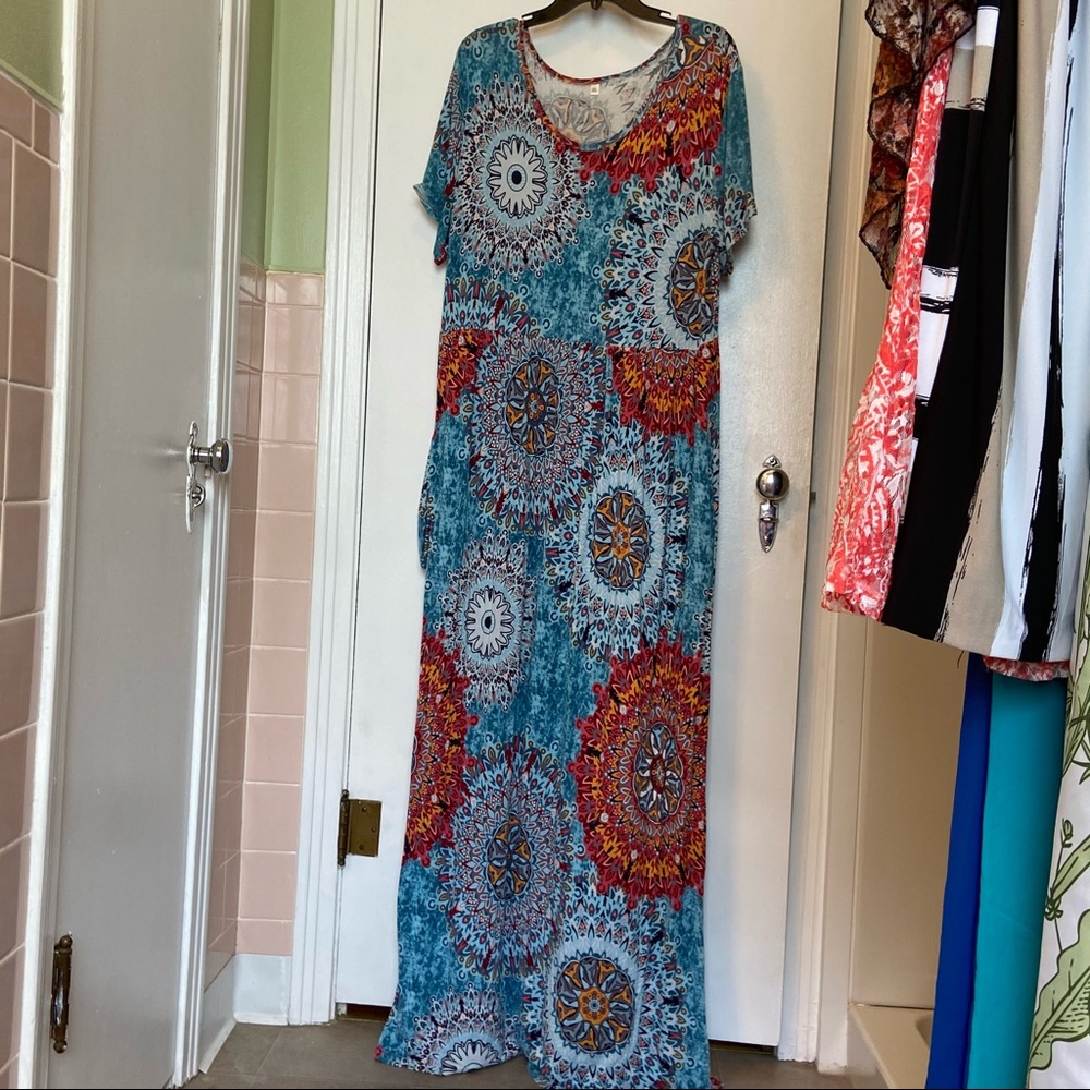 Geometrical print maxi dress; 3X